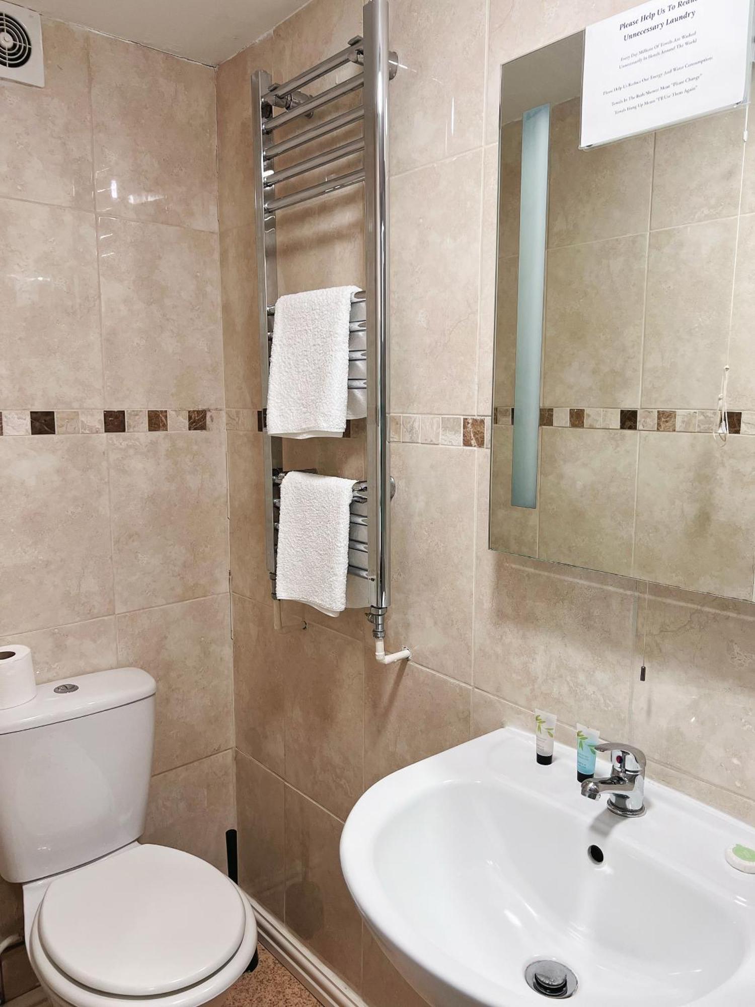Hotel The Crown 3*