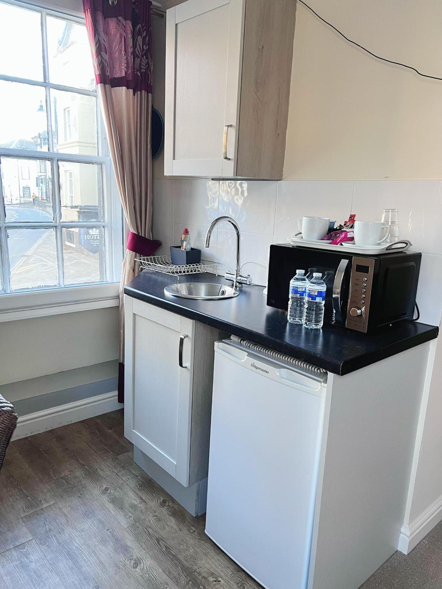 The Crown 3* Corwen